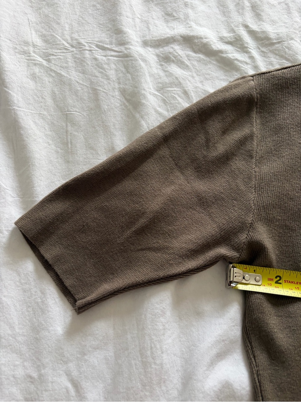 Molly Bracken Khaki Brown Minimalist Short Sleeve Knit Sweater Top Large NWT - Picture 11 of 15